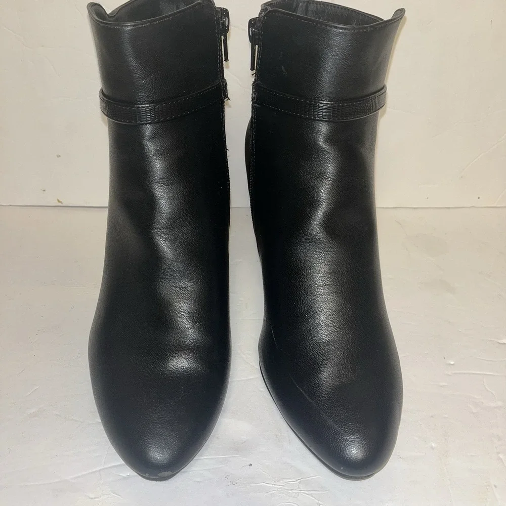 LifeStride Women 8M Black Kitten Heel Ankle Boots Buckle Strap Office Chic GUILD